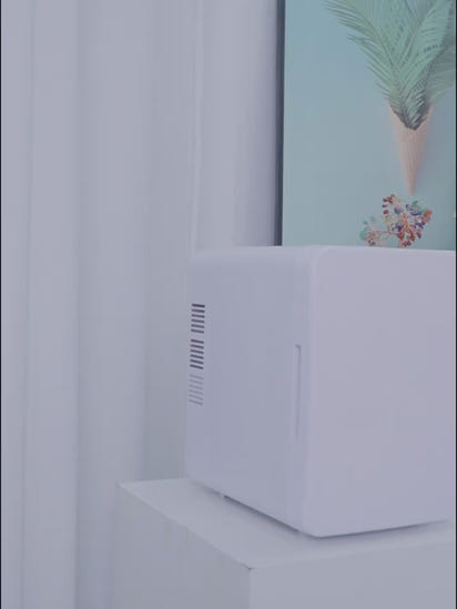 Mini Réfrigérateur à Maquillage – Compact, Silencieux et Élégant